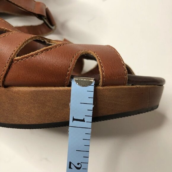 Restricted Camel Brown Strappy Cutout Wooden Platform Wedge Sandals Shoes - Picture 15 of 16